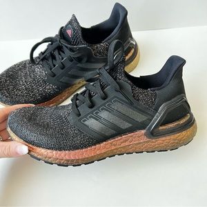 Adidas Ultraboost 20 Black Signal Pink Gold / Never worn! NWOT Size 6.5 UNISEX